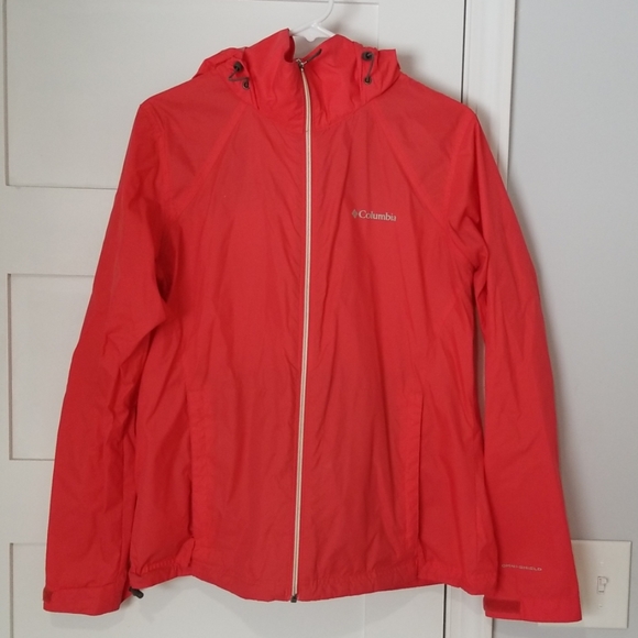 Columbia Jackets & Blazers - Columbia • Rain jacket